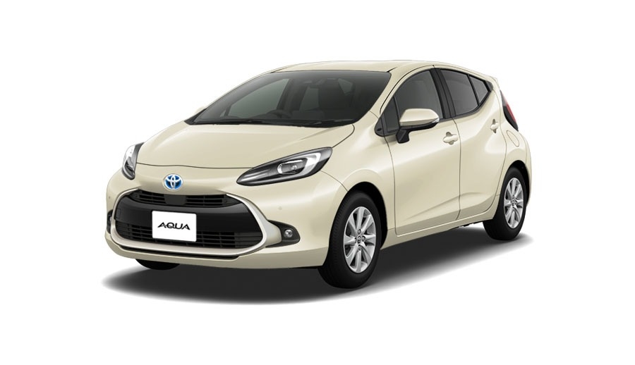 トヨタカローラ中京 吹上店にアクアあり 最新最速 新型アクア展示中