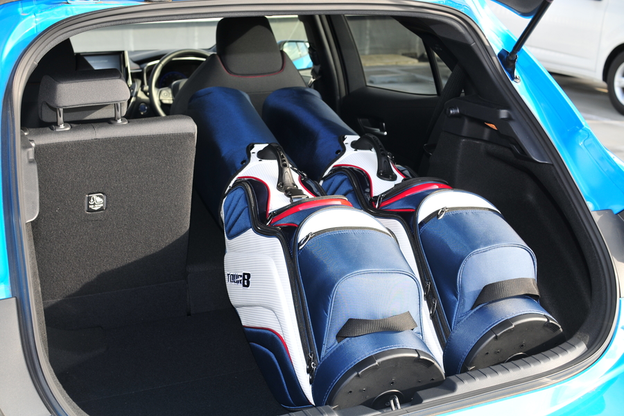 カローラ スポーツにゴルフバッグを積んでみた トヨタの事ならトヨタモビリティ中京へ