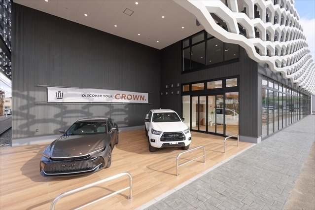 西展示テラス_R