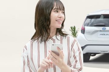 【モデル入り素材】CONNECTED イメージ　