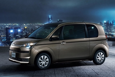 特別仕様車 F “Noble collection”（2WD）